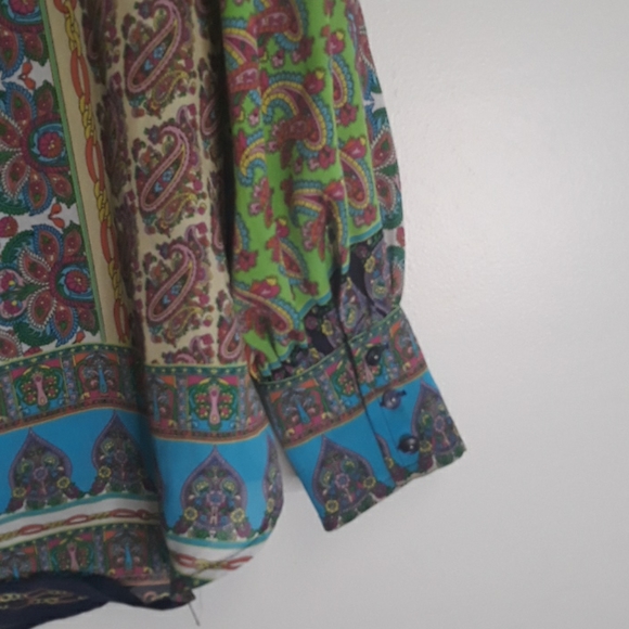 COPY - COPY - Liz Claiborne small spring paisley blouse - Picture 5 of 7